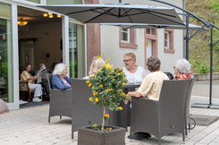 Hofterrasse, Café Sorgenfrei